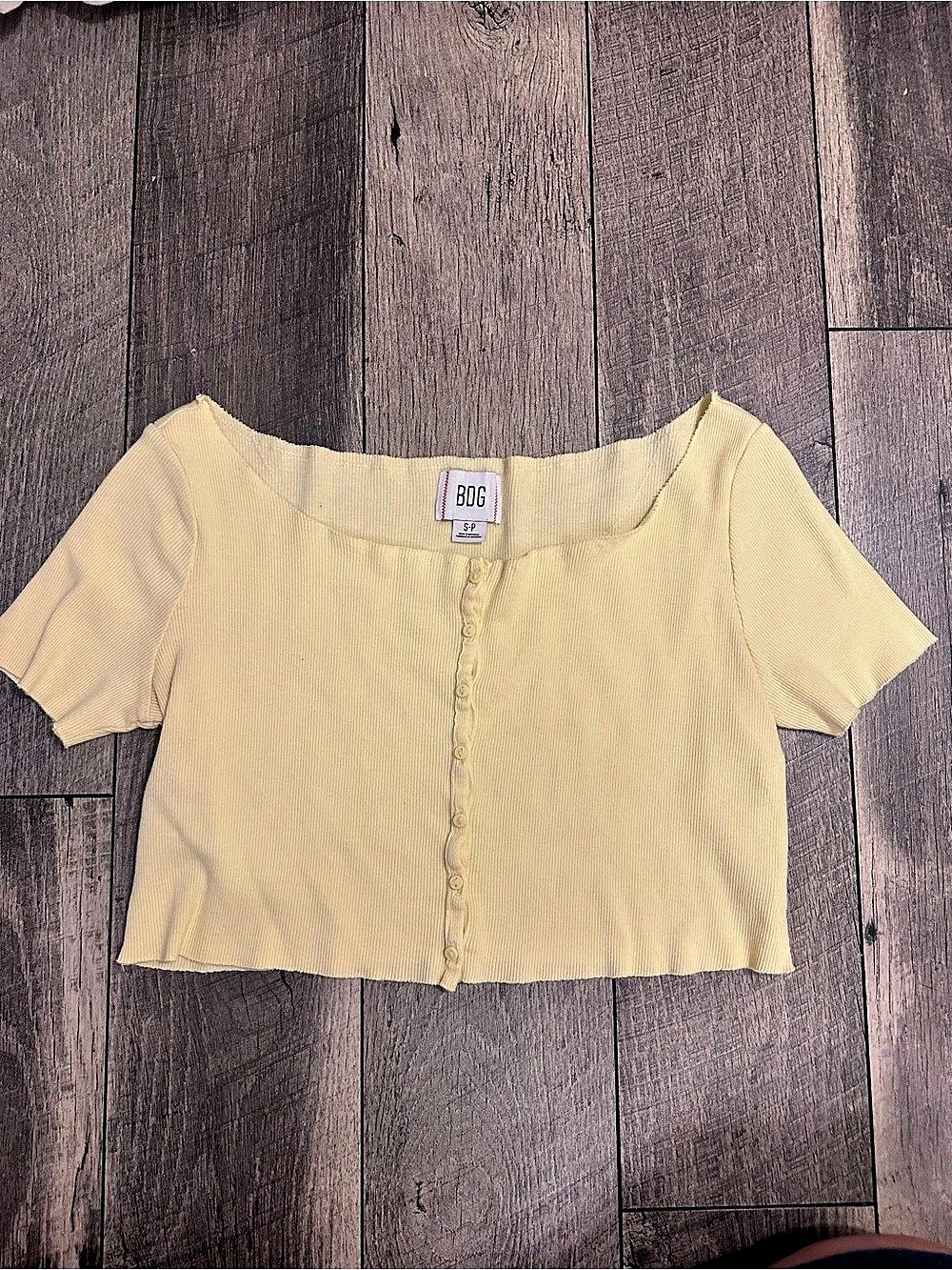 BDG Cropped Short Sleeve Top